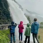 Дом отдыха Mountain With Glacier Views *