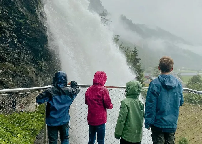 Hébergement de vacances Mountain With Glacier Views *